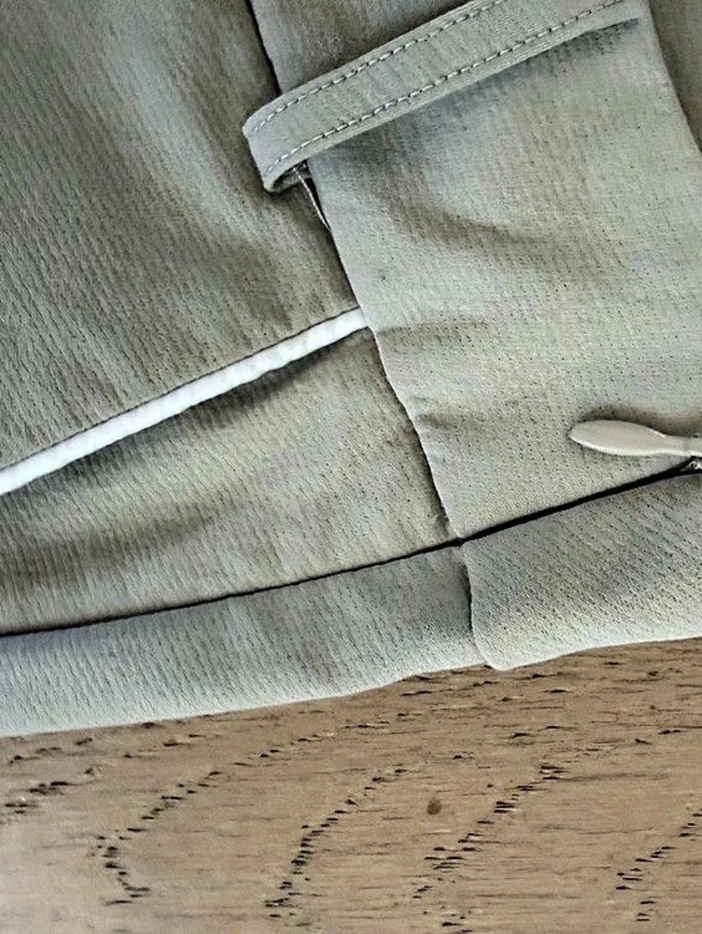 Golftini Women Khaki Pull-On Stretch Ankle Golf Pants White Piping Stripe - Picture 6 of 8